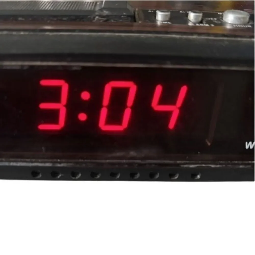 Westclox Model 22636 Digital Clock Radio *Read*